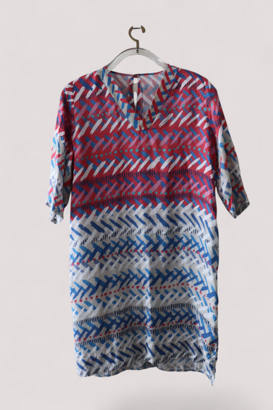 Vilagallo Damen Kleid 100% Seide in M gerader Schnitt neuwertig
